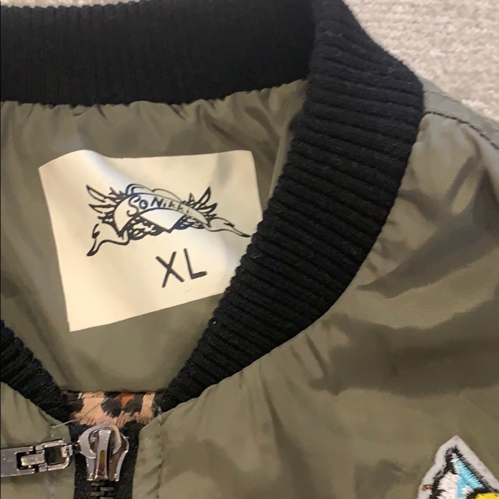 Bomber jacket - Picture 3 of 8